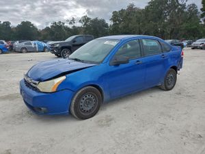 Ford Focus SE 2.0L 4 2011