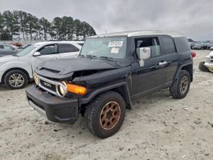 Toyota FJ Cruiser 4.0L 6 2011