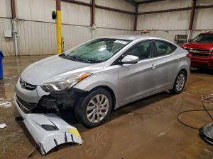 Hyundai Elantra GLS 1.8L 4 2013