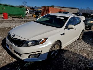 Kia Optima LX 2.4L 4 2015