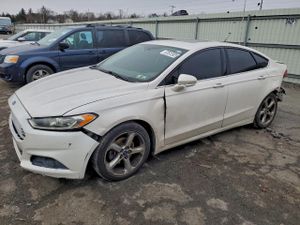 Ford Fusion SE 2.0L 4 2014