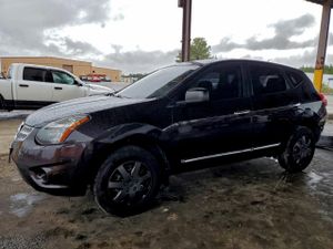 Nissan Rogue S 2.5L 4 2014
