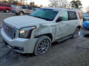GMC Yukon DENALI 6.2L 8 2015