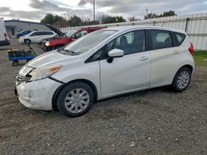 Nissan Versa S 1.6L 4 2016