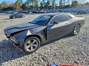 Dodge Challenger SXT 3.6L 6 2019