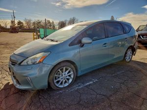 Toyota Prius 1.8L 4 2013