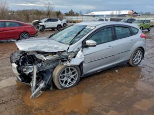 Ford Focus SE 2.0L 4 2015