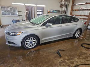 Ford Fusion SE 2.5L 4 2015