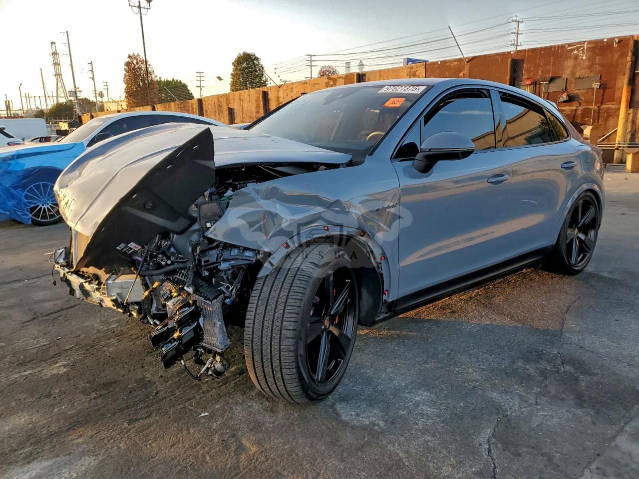 Porsche Cayenne SE HYBRID COUPE 3.0L 6 2025