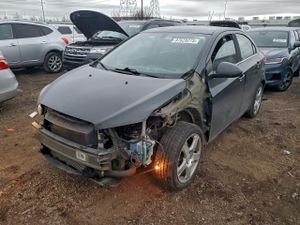 Chevrolet Aveo (Sonic) LTZ 1.4L 4 2015