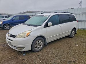Toyota Sienna XLE 3.3L 6 2005