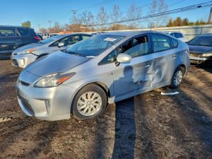 Toyota Prius 1.8L 4 2014