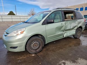 Toyota Sienna LE 3.5L 6 2008