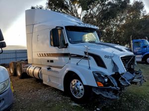 Volvo VNL VNL 12.8L 6 2011