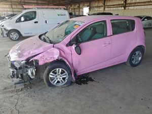 Chevrolet Aveo (Sonic) LT 1.8L 4 2013