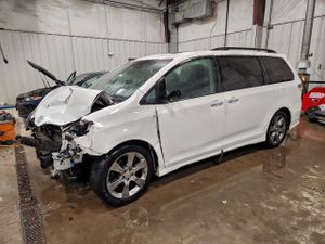 Toyota Sienna SPORT 3.5L 6 2014