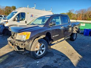 Nissan Titan S 5.6L 8 2011