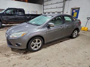 Ford Focus SE 2.0L 4 2013