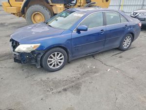 Toyota Camry BASE 2.5L 4 2011