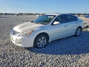 Nissan Altima BASE 2.5L 4 2010