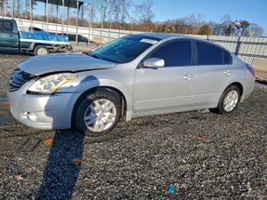 Nissan Altima BASE 2.5L 4 2010