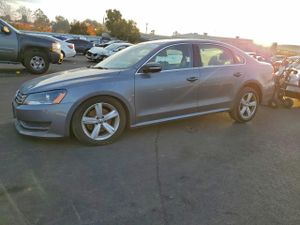 Volkswagen Passat SE 2.5L 5 2013