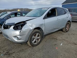 Nissan Rogue S 2.5L 4 2013