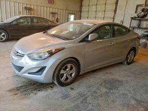 Hyundai Elantra SE 1.8L 4 2014