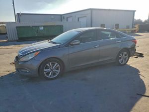 Hyundai Sonata SE 2.4L 4 2013