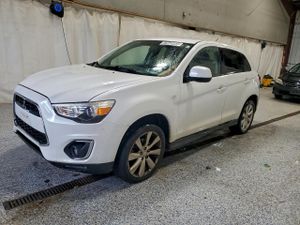 Mitsubishi Outlander ES 2.0L 4 2014