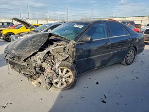 Toyota Camry LE 3.0L 6 2003