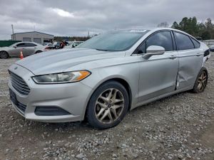Ford Fusion SE 2.5L 4 2013