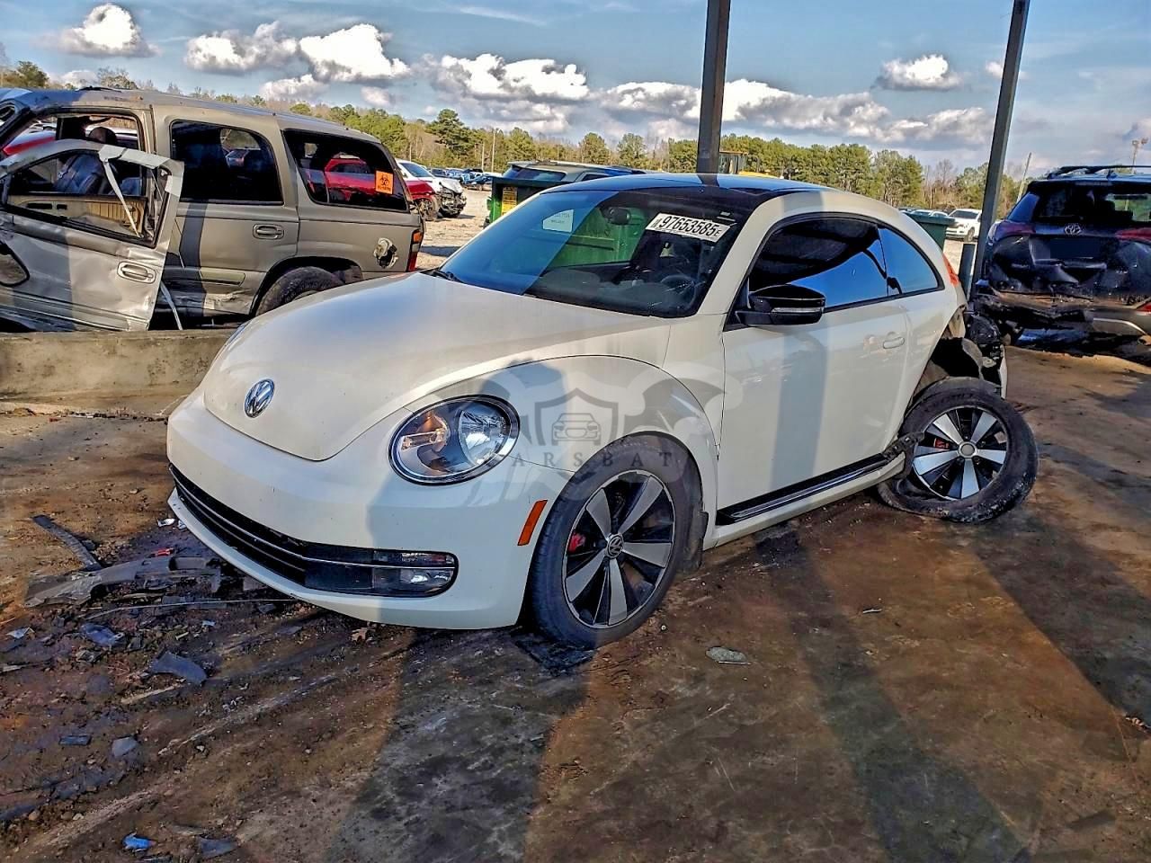 Volkswagen Beetle TURBO 2.0L 4 2013