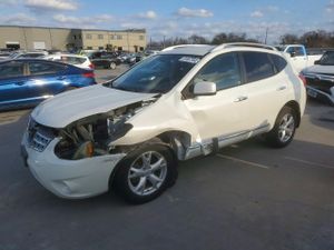 Nissan Rogue S 2.5L 4 2011