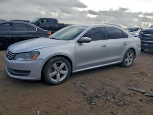 Volkswagen Passat SE 2.5L 5 2012