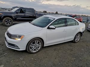 Volkswagen Jetta TDI 2 L 4 2015