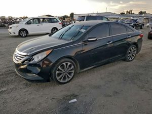 Hyundai Sonata SE 2.4L 4 2014