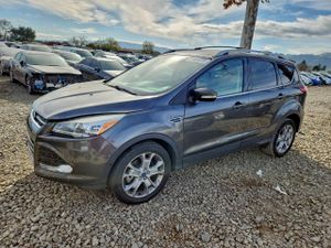 Ford Escape TITANIUM 2.0L 4 2015
