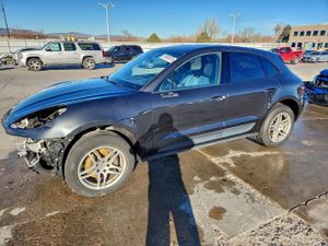 Porsche Macan 2.0L 4 2017
