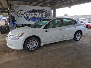 Nissan Altima BASE 2.5L 4 2011