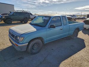 Toyota Tacoma XTRACAB 2.4L 4 1995
