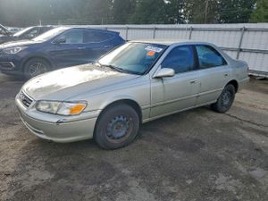 Toyota Camry CE 2.2L 4 2001