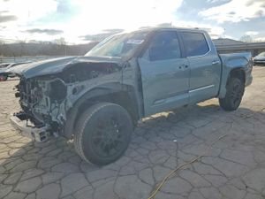 Toyota Tundra CREWMAX PLATINUM 3.4L 6 2025