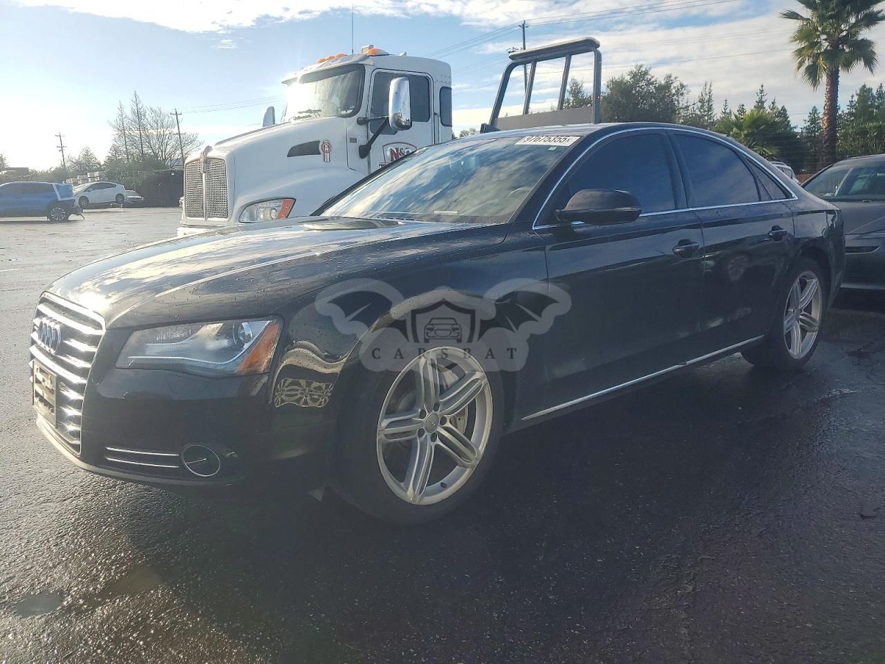 Audi A8 QUATTRO 4.2L 8 2011