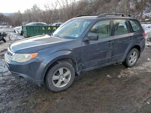 Subaru Forester 2.5X 2.5L 4 2013