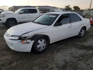 Toyota Camry LE 2.2L 4 1999