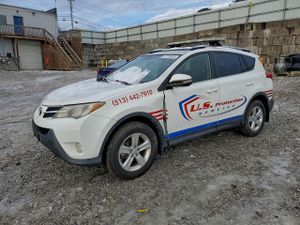 Toyota Rav4 XLE 2.5L 4 2013