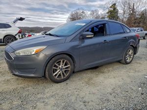 Ford Focus SE 2.0L 4 2015