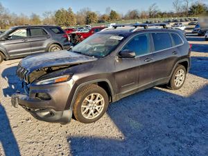 Jeep Cherokee LATITUDE 2.4L 4 2015