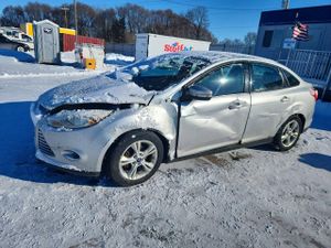 Ford Focus SE 2.0L 4 2014